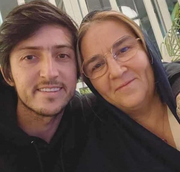 عکس پدر و مادر سردار آزمون