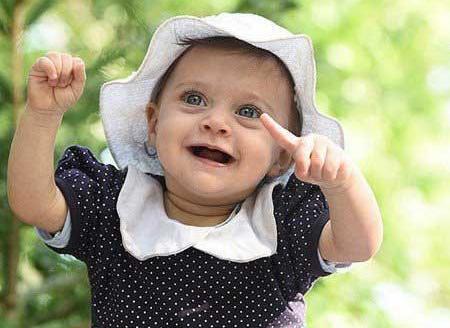 عکس پدر و مادر واقعی ساحل بکرانی