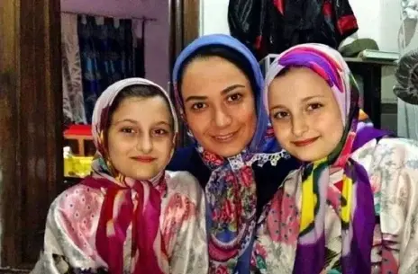 عکس مادر سارا نیکا فرقانی اصل