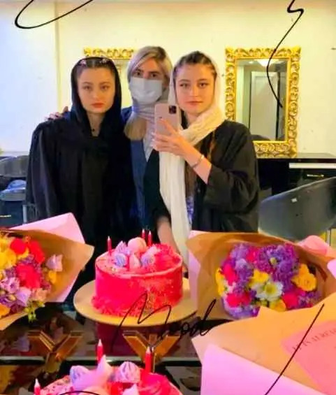 عکس مادر و پدر سارا و نیکا فرقانی اصل