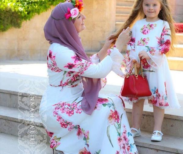 عکس مادر و دختر با حجاب