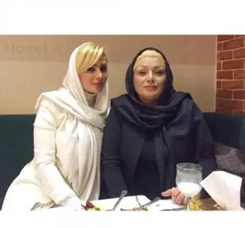 عکس پدر و مادر دنیا جهانبخت