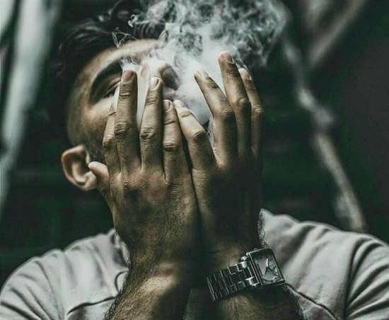 عکس مرد سیگاری خفن