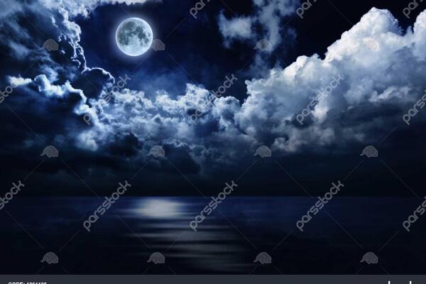 عکس ماه در شب مهتابی