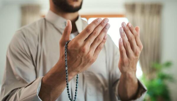 عکس قبولی طاعات و عبادات ماه رمضان