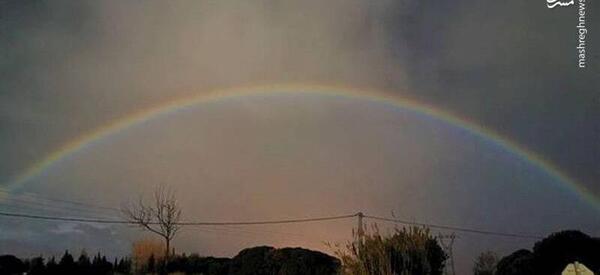 عکس ماه و رنگین کمان