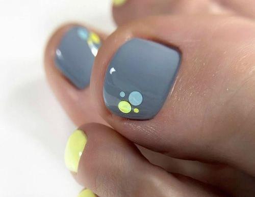 عکس ژلیش پا مشکی