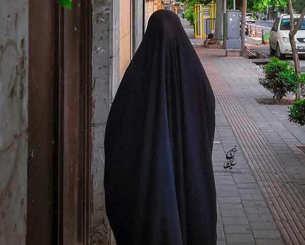 عکس هنری با چادر مشکی