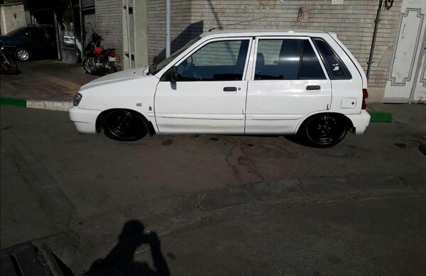 عکس ماشین 111 کف خواب