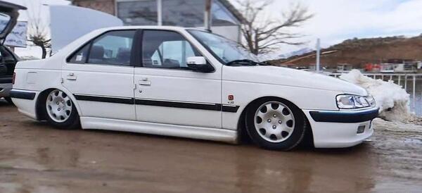 عکس ماشین پژو پارس شوتی کف خواب
