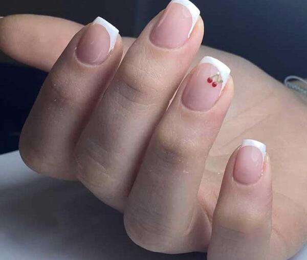 عکس ناخن فرنچ گرد