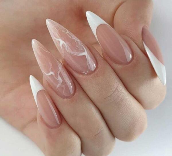 عکس ناخن فرنچ گرد