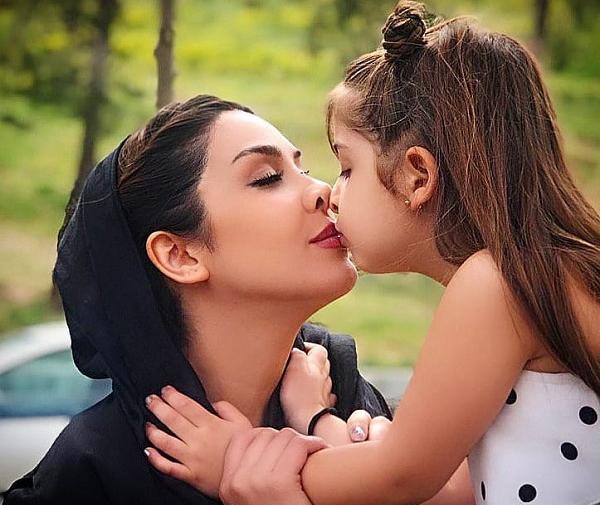 عکس عاشقانه مادر و فرزند