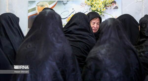 عکس مادر و فرزند شهید کرمان