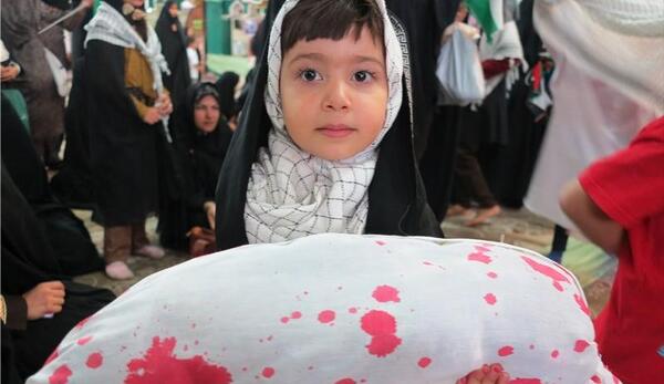 عکس مادر و فرزند شهید کرمان
