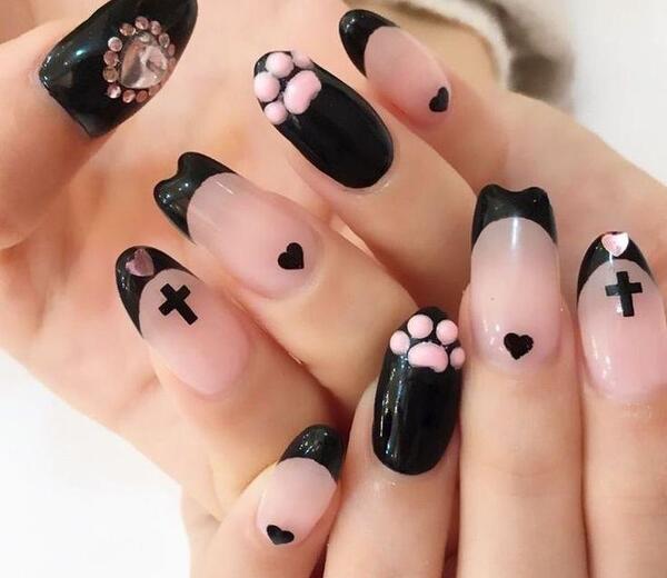 عکس ناخن گربه سیاه