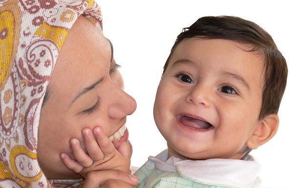 عکس محبت مادر به فرزند
