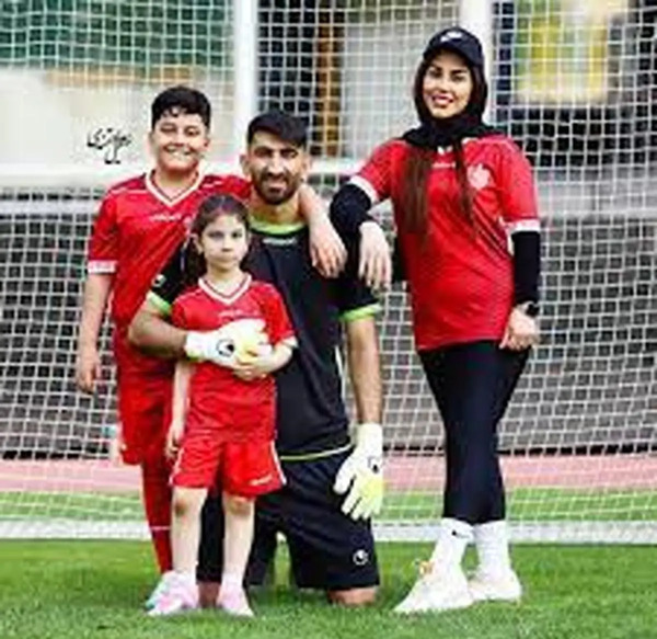 عکس لب استخر دخترانه