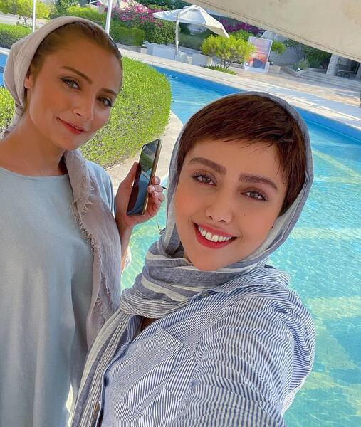 عکس لب استخر دخترانه