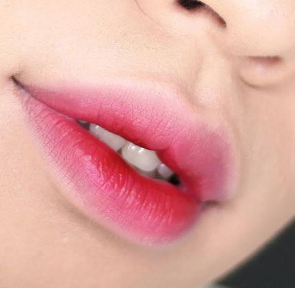 عکس آرایش لب کره ای