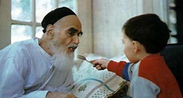عکس امام لب حوض