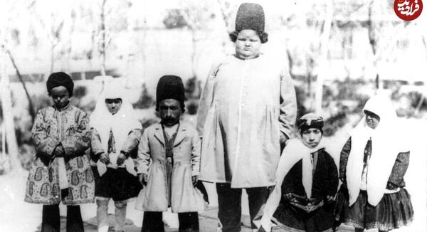 عکس دختر لب حوض
