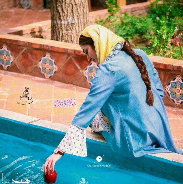 عکس دختر لب حوض