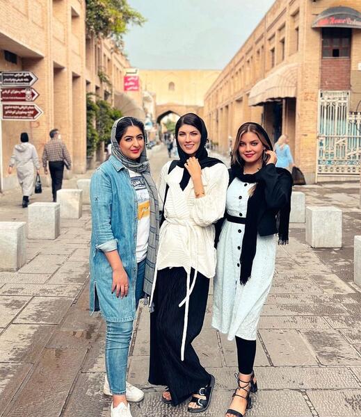 عکس بی حجاب زینب سلیمانی