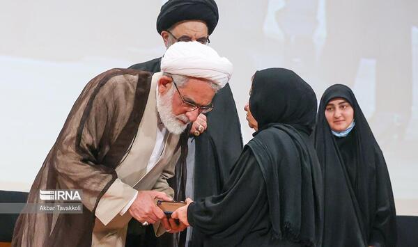 عکس بی حجاب زینب سلیمانی