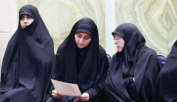 عکس بی حجاب زینب سلیمانی