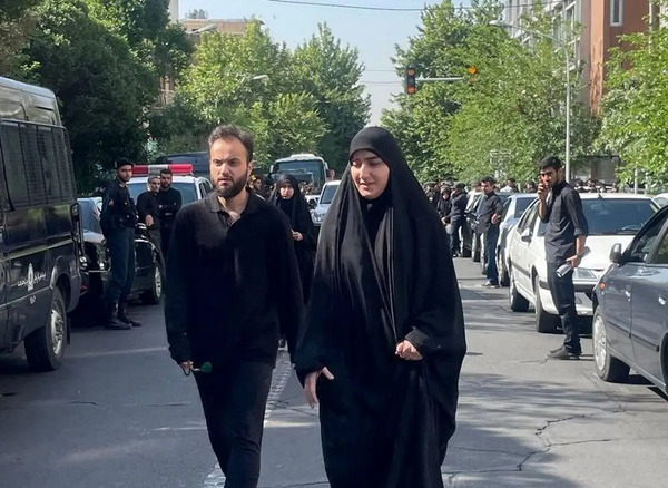 عکس بی حجاب زینب سلیمانی