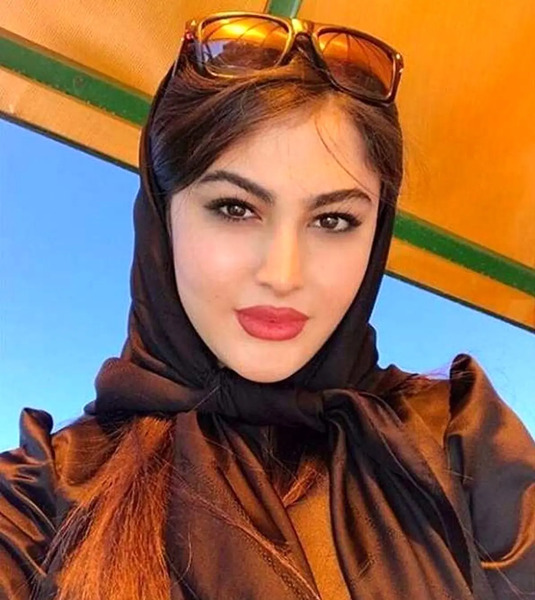 عکس بی حجاب مریم مومن