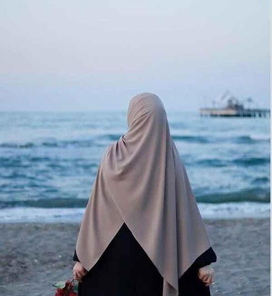 عکس دختر لب دریا پروفایل