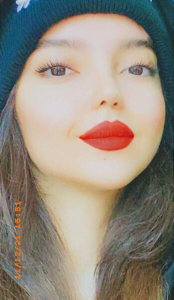 عکس لب دخترونه برای پروفایل