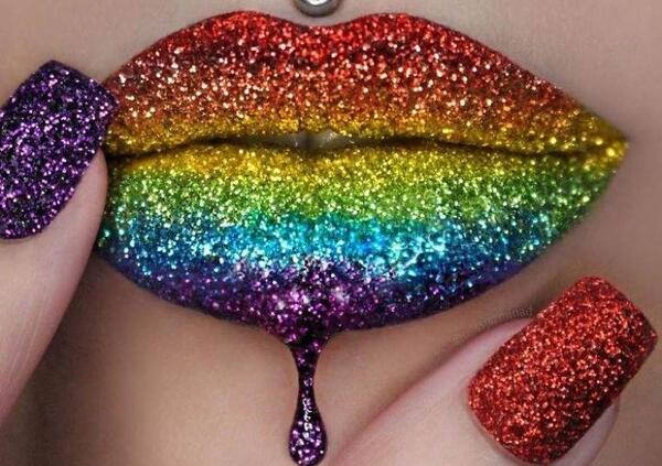 عکس لب رنگین کمانی
