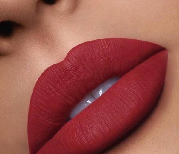 عکس لب با رژلب