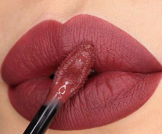عکس رژ لب شیک