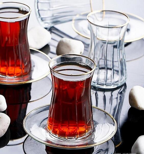عکس استکان لب طلایی