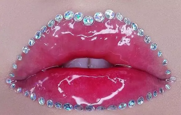 عکس رژ لب فانتزی