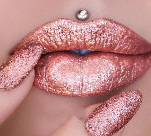 عکس رژ لب فانتزی