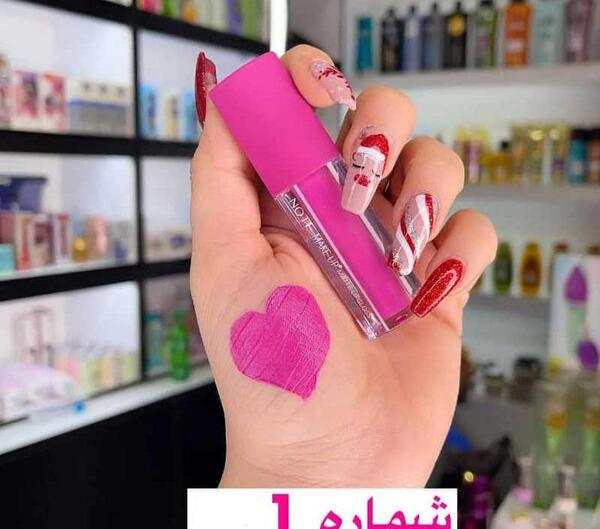 عکس رژ لب قلبی