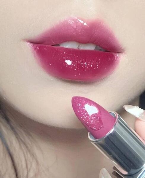 عکس رژ لب کره ای