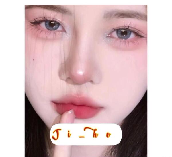 عکس بالم لب کره ای
