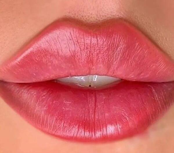 عکس ژل لب کره ای