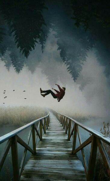 عکس لبه ی پرتگاه