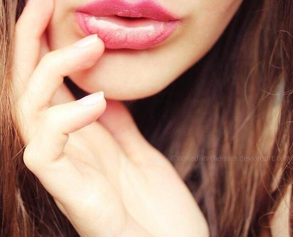 عکس لب های دختر