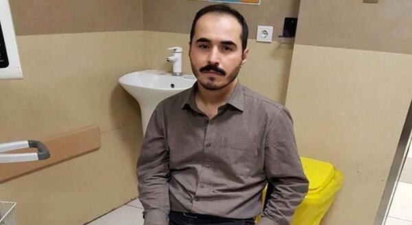 عکس لب های دوخته حسین رونقی