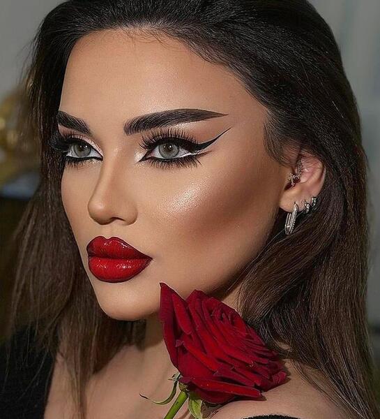عکس رژ لب های زیبا