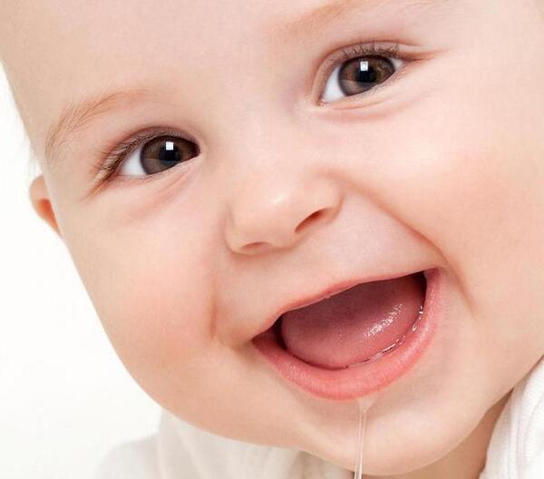 عکس لب و دهان نوزاد