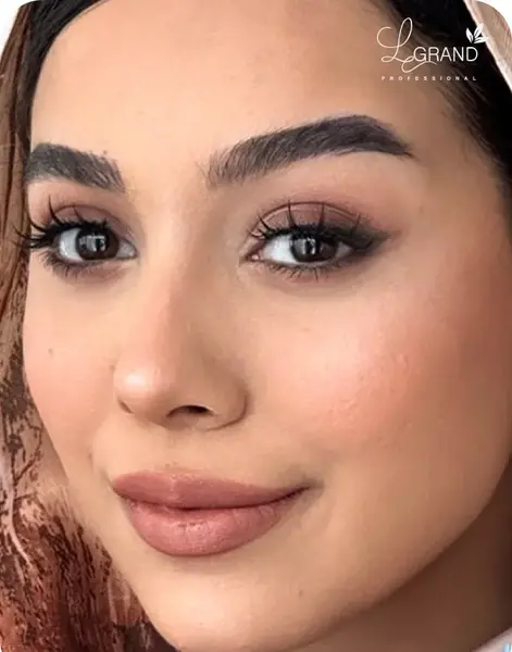 عکس خط لب قهوه ای